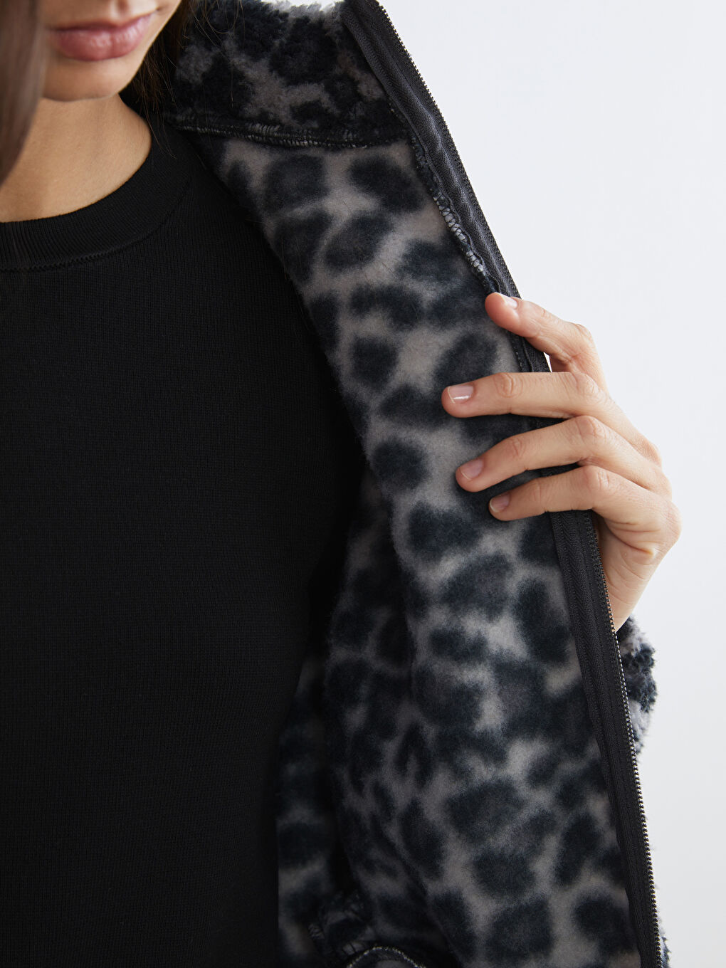 Antrasit Leopar Desenli Oversize Kadın Pelüş Hırka-3