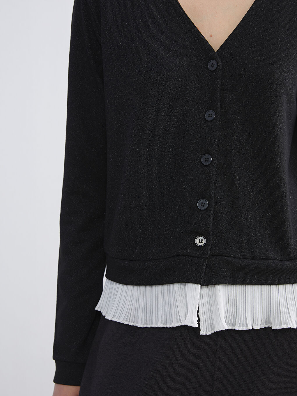 Siyah V Yaka Kadın Hırka-2