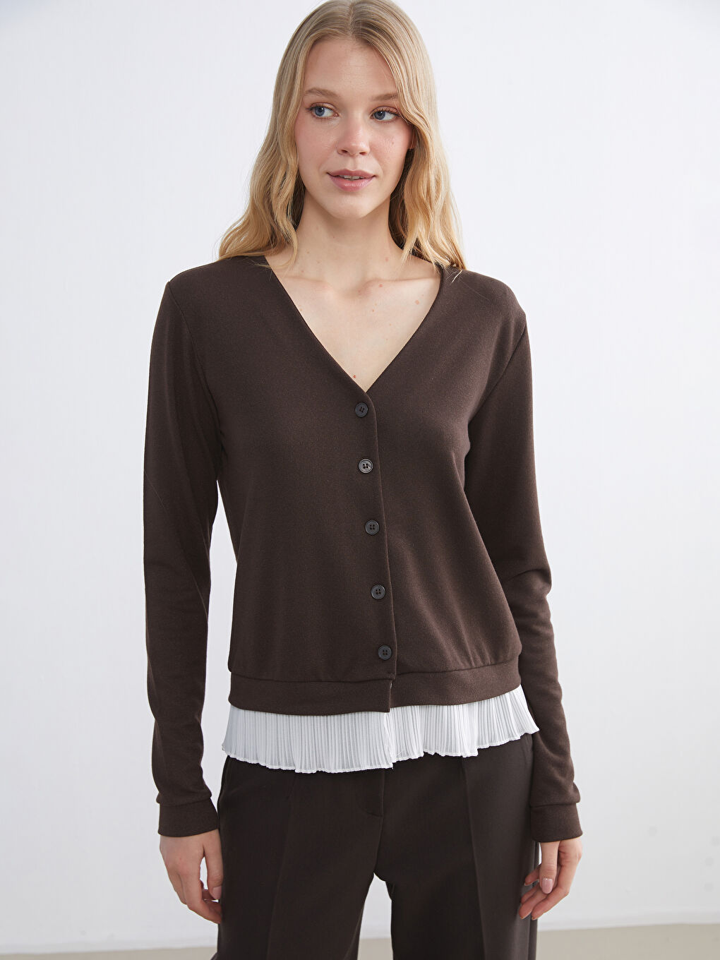 Kahverengi V Yaka Kadın Hırka