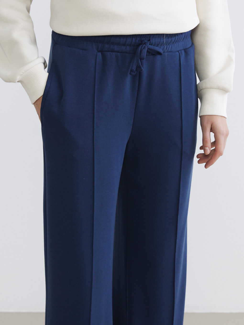 Women's Sweatpants with Elastic Waist-2