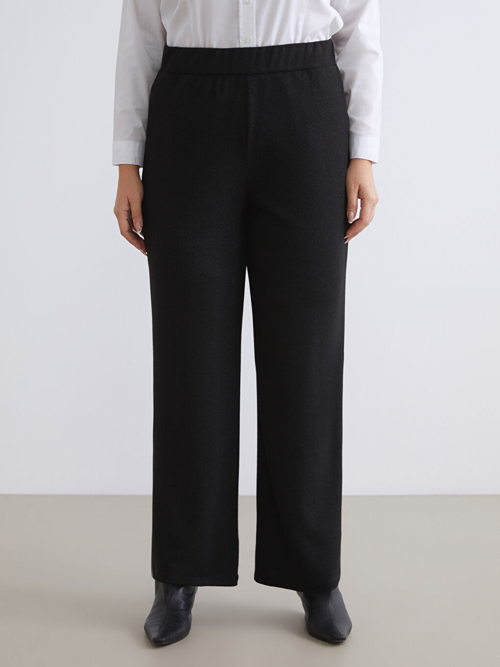 Siyah Beli Lastikli Parlak Görünümlü Kadın Pantolon-5