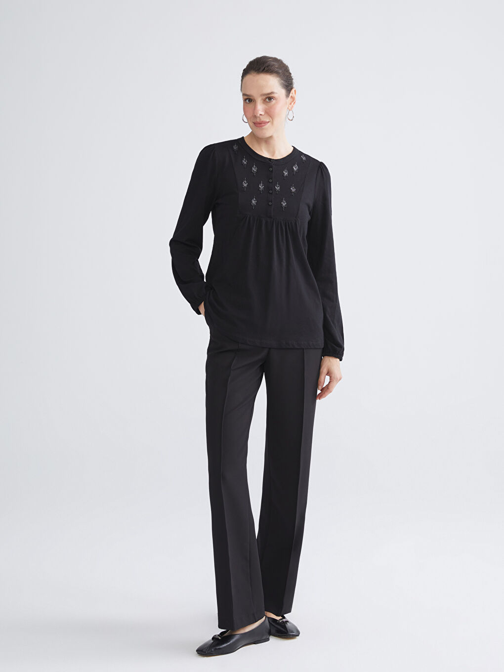 Siyah Bisiklet Yaka Düğmeli Bluz-2