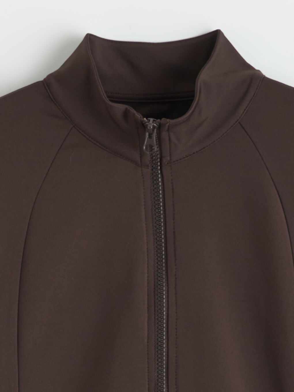 Kahverengi Dik Yaka Parmak Geçmeli Kadın Fermuarlı Sweatshirt-1