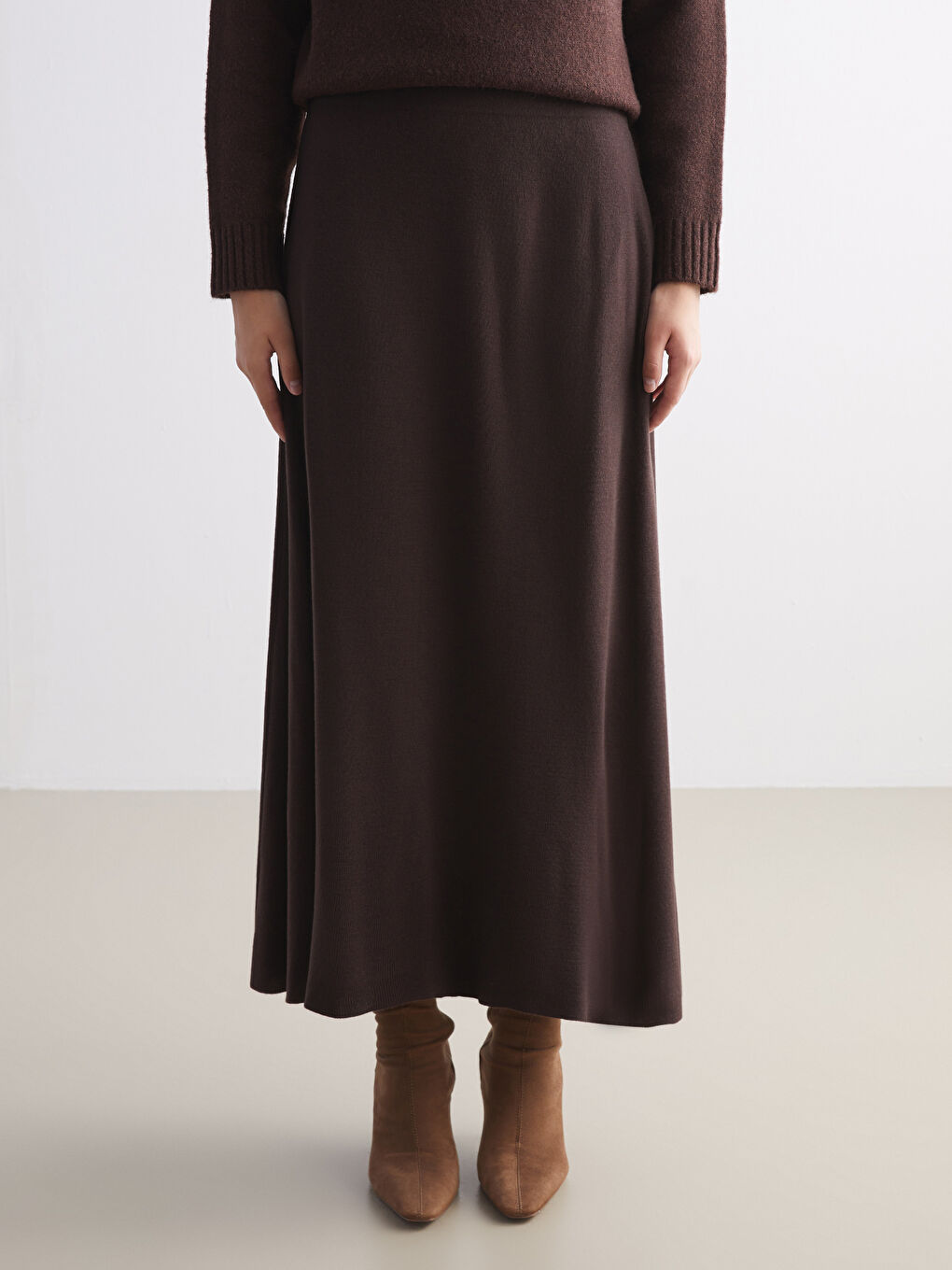 Kahverengi Beli Lastikli A Kesim Triko Etek-1