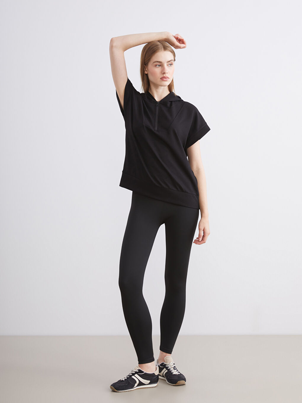 Siyah Yüksek Bel Toparlayıcı Kadın Spor Tayt