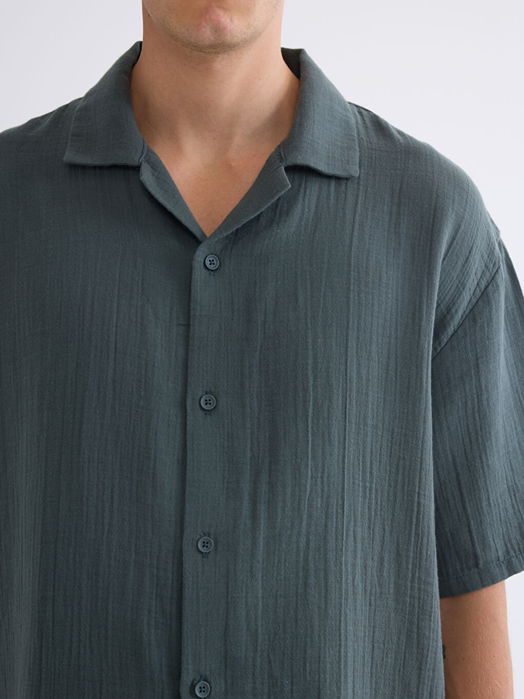 Yeşil Rahat Kalıp Resort Yaka Kısa Kollu Müslin Erkek Gömlek-2