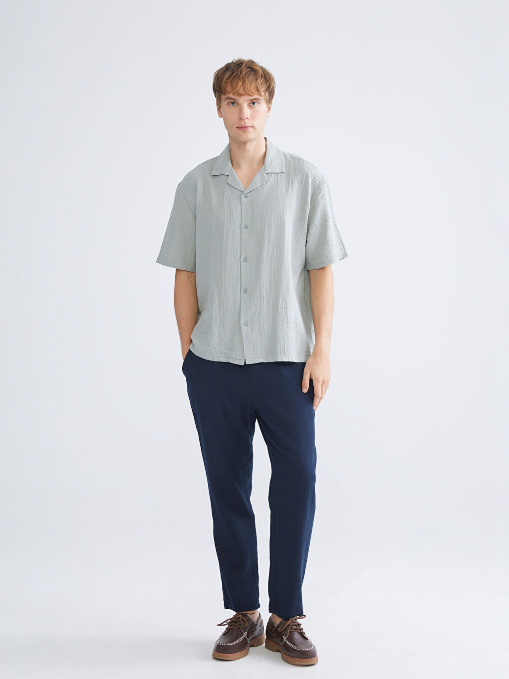 Yeşil Rahat Kalıp Resort Yaka Kısa Kollu Müslin Erkek Gömlek-1