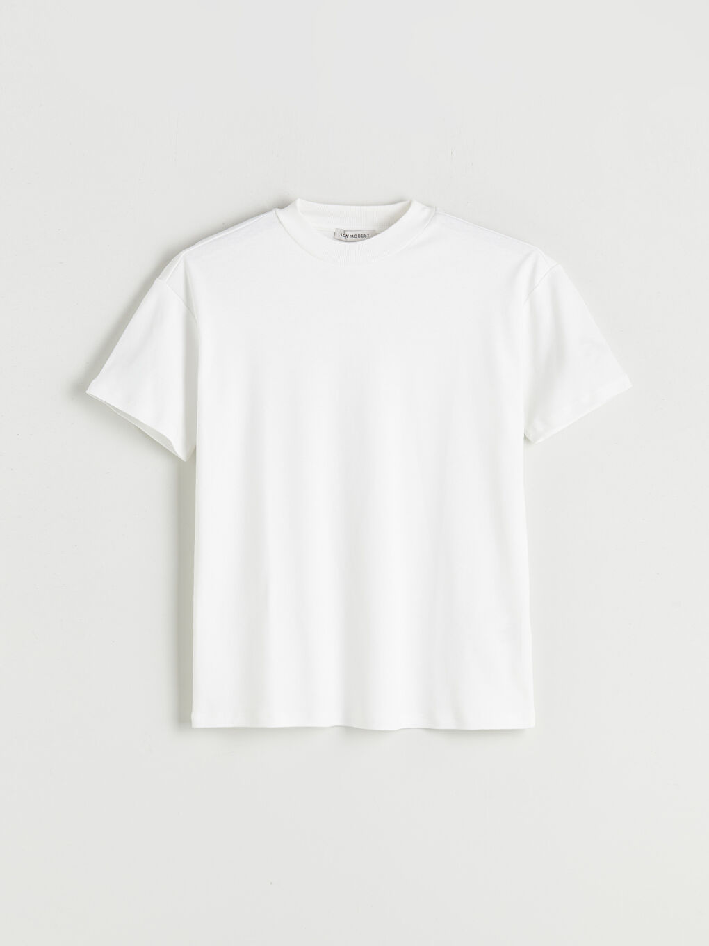 Ekru Dik Yaka Kadın Tişört-8