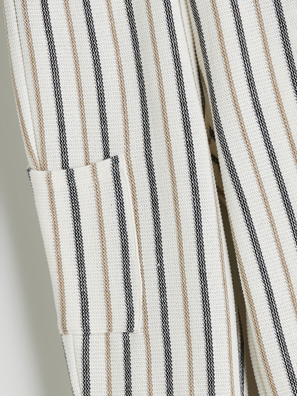 Ekru Çizgili Erkek Çocuk Kargo Eşofman Altı-1