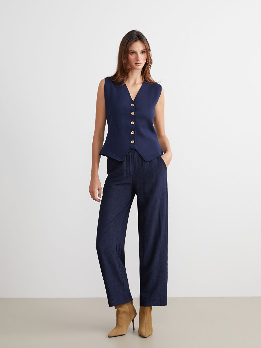 Lacivert Beli Lastikli Dokulu Kadın Pantolon