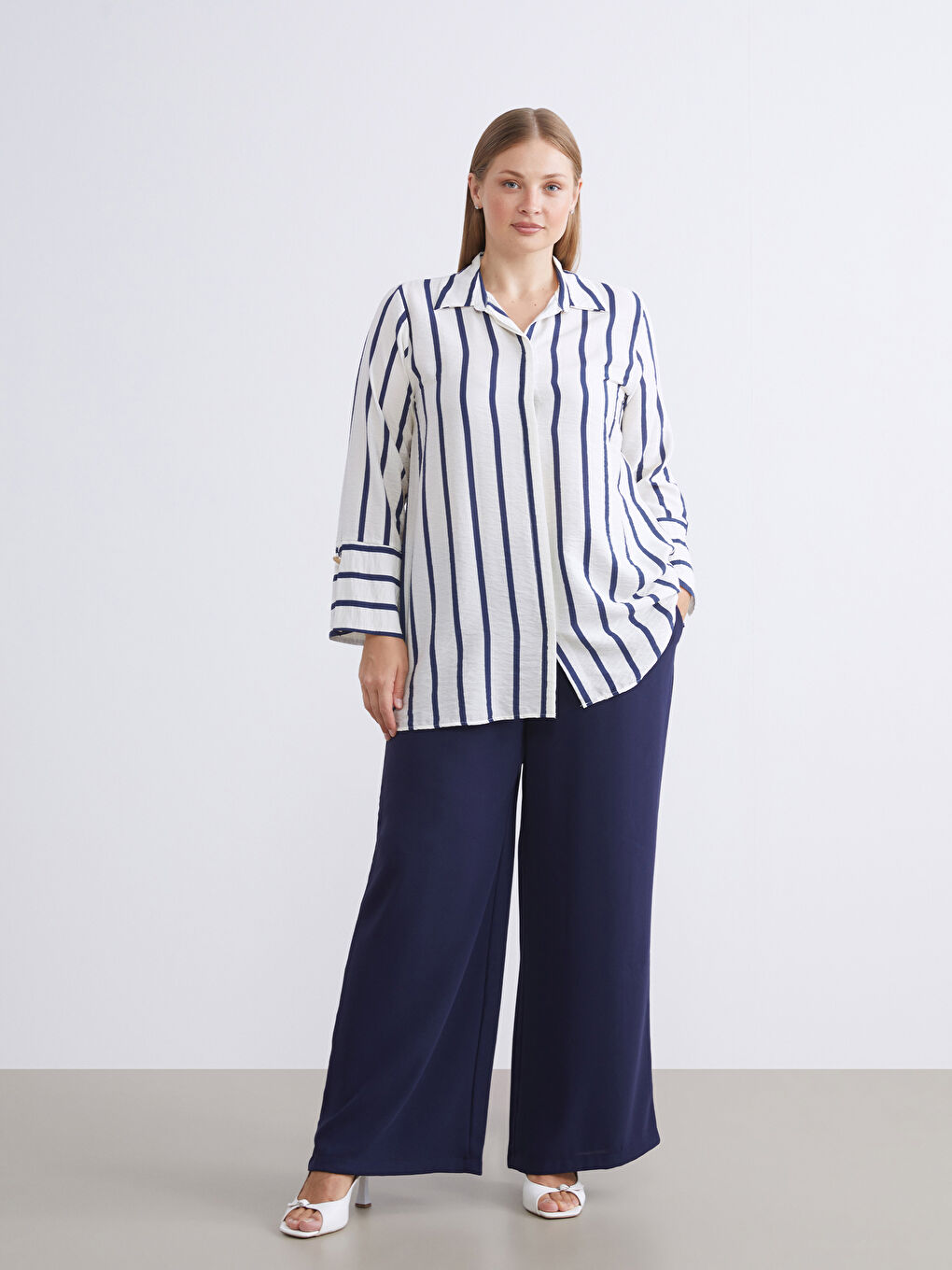 Lacivert Beli Lastikli Geniş Paça Kadın Pantolon-1