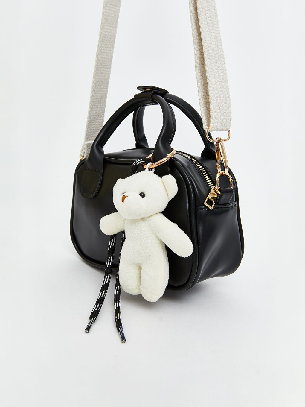 Siyah Deri Görünümlü Kız Çocuk Omuz Çantası-2