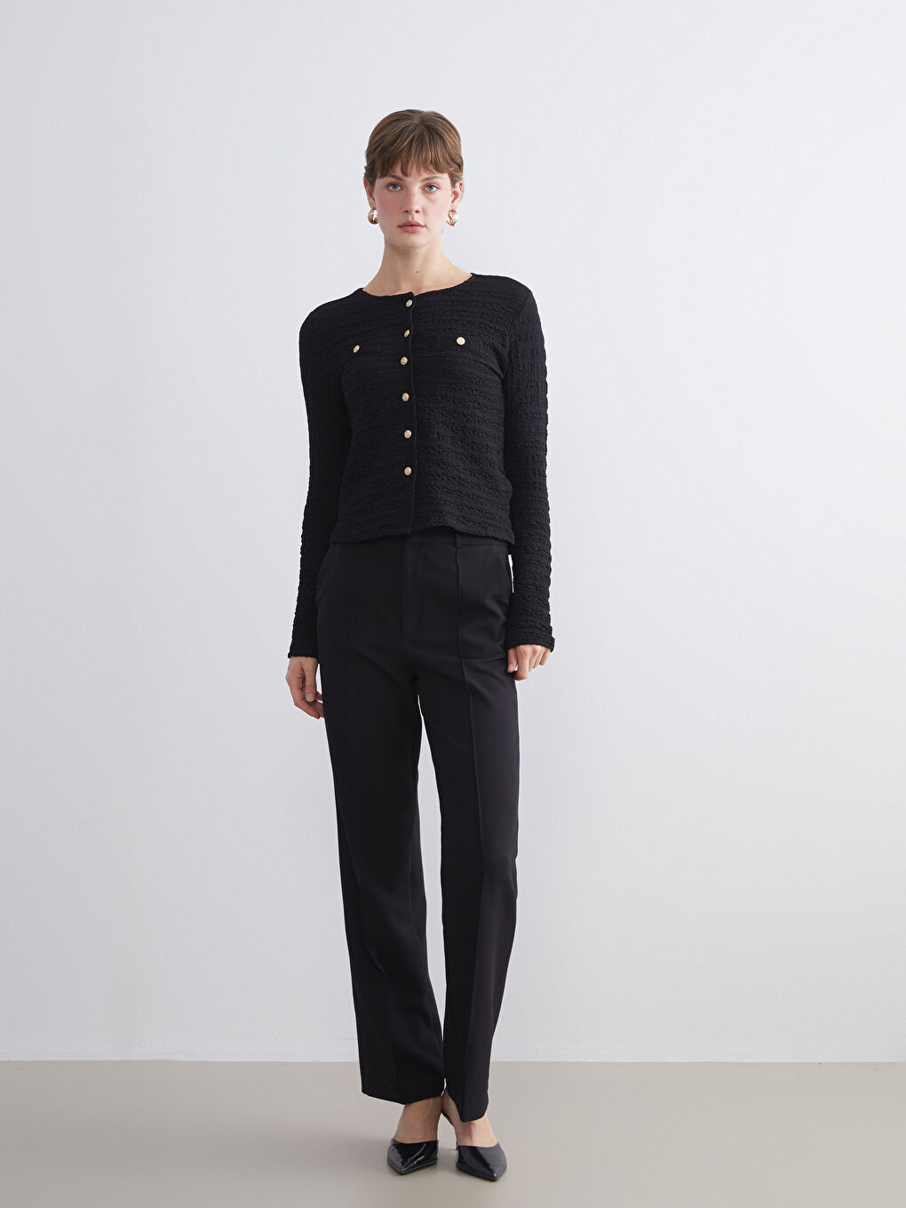 Siyah Bisiklet Yaka Dokulu Kadın Hırka-1