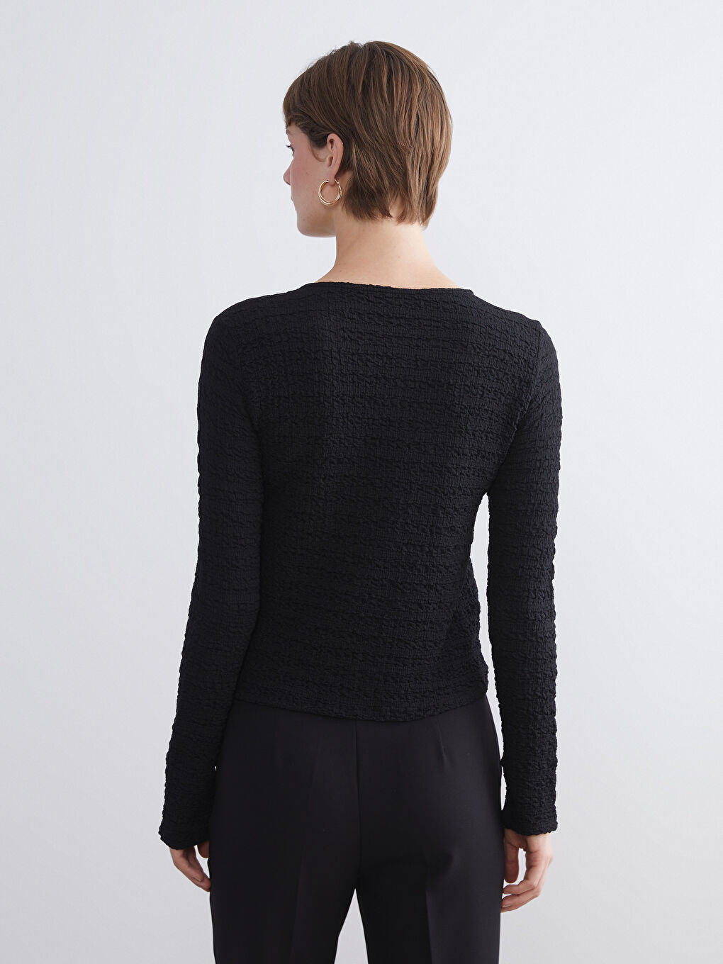 Siyah Bisiklet Yaka Dokulu Kadın Hırka-3