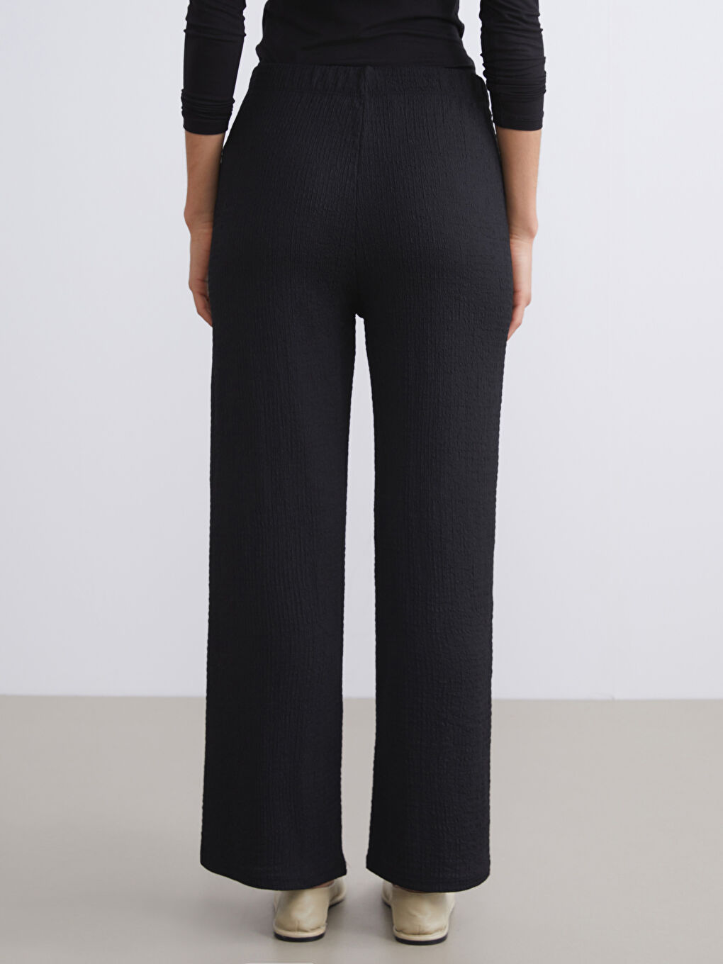Elasticated Waist Textured Women's Trousers-3
