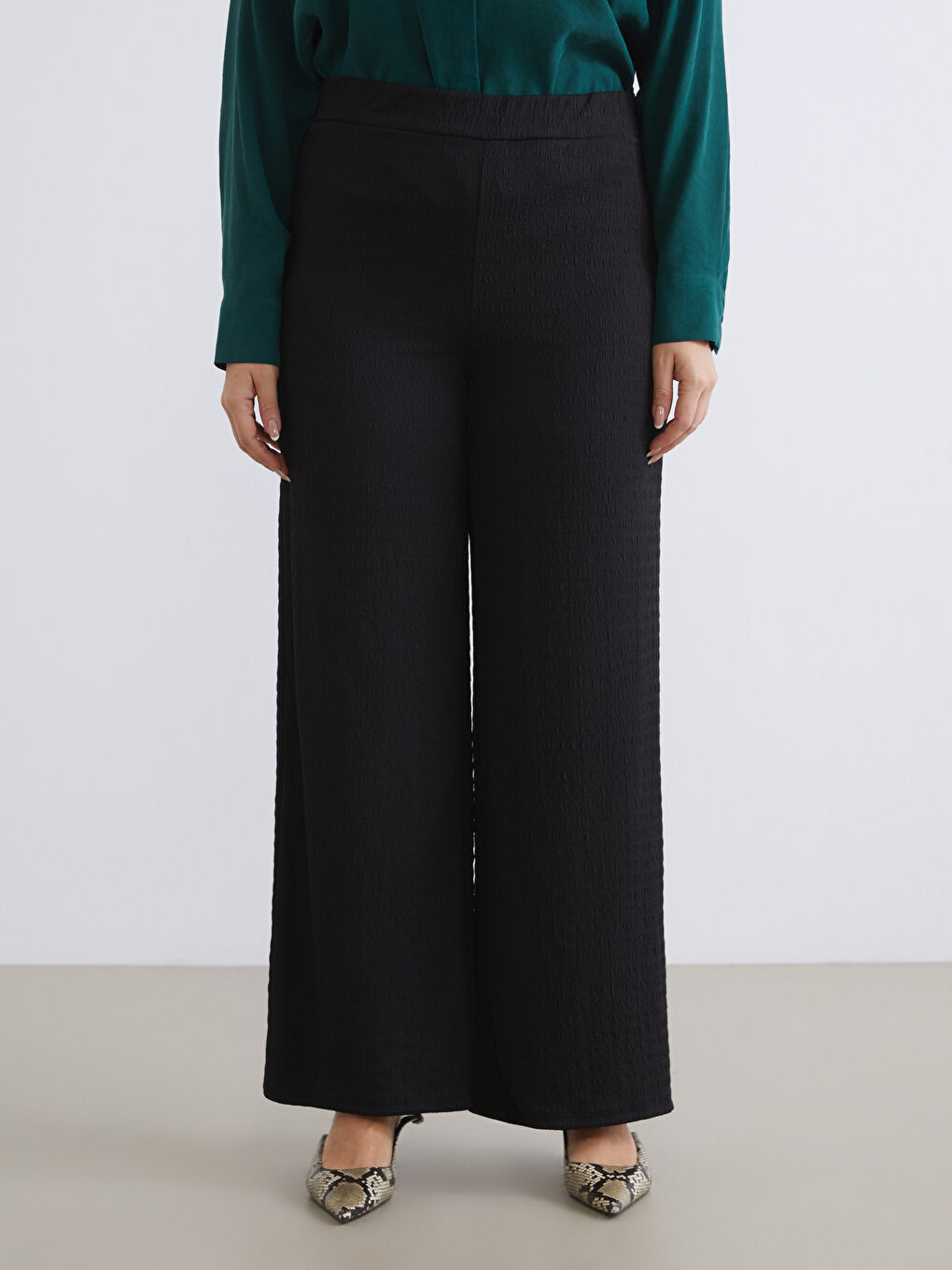 Elasticated Waist Textured Women's Trousers-5