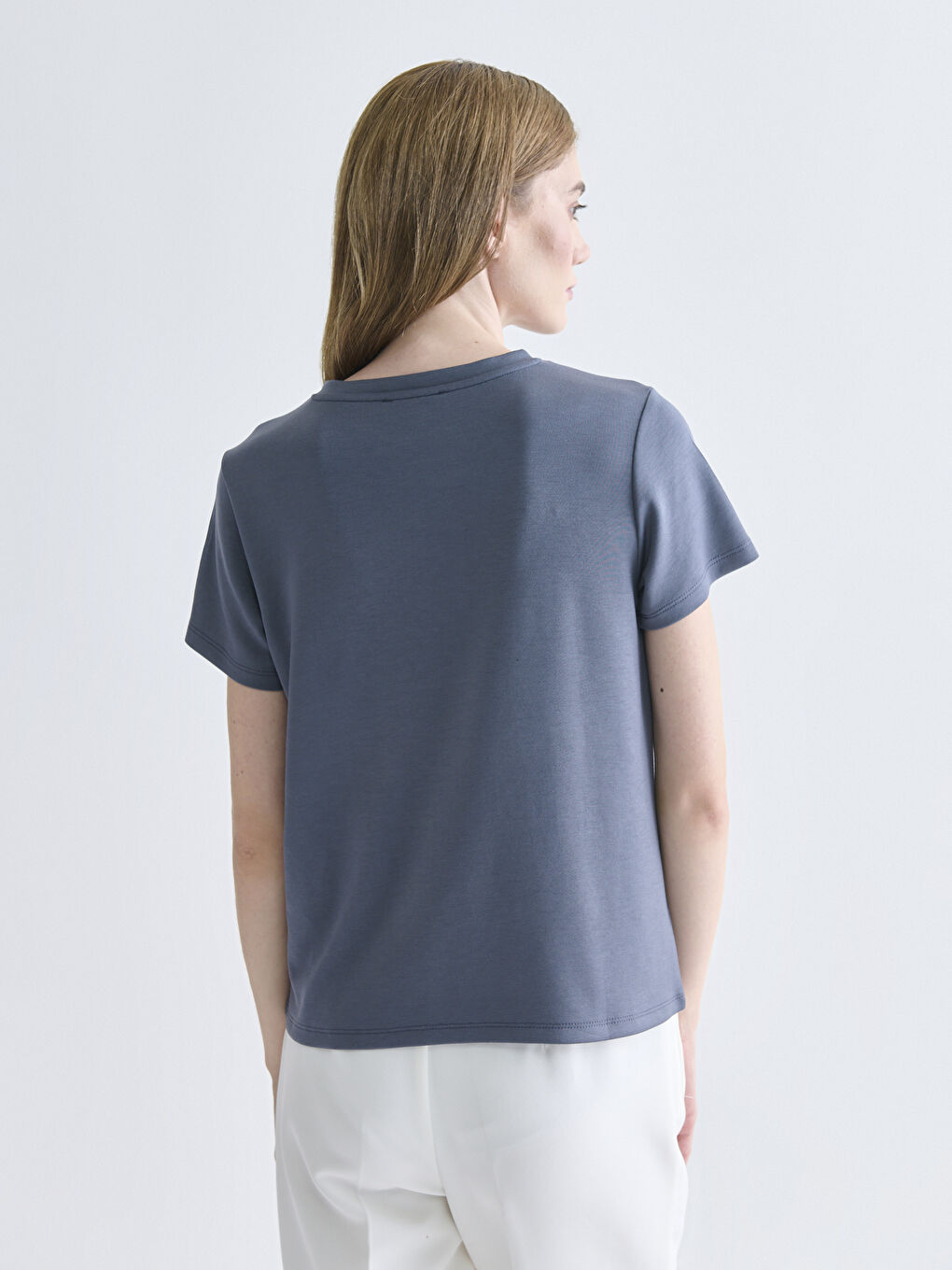 Футболка Женская С Круглым Вырезом-8