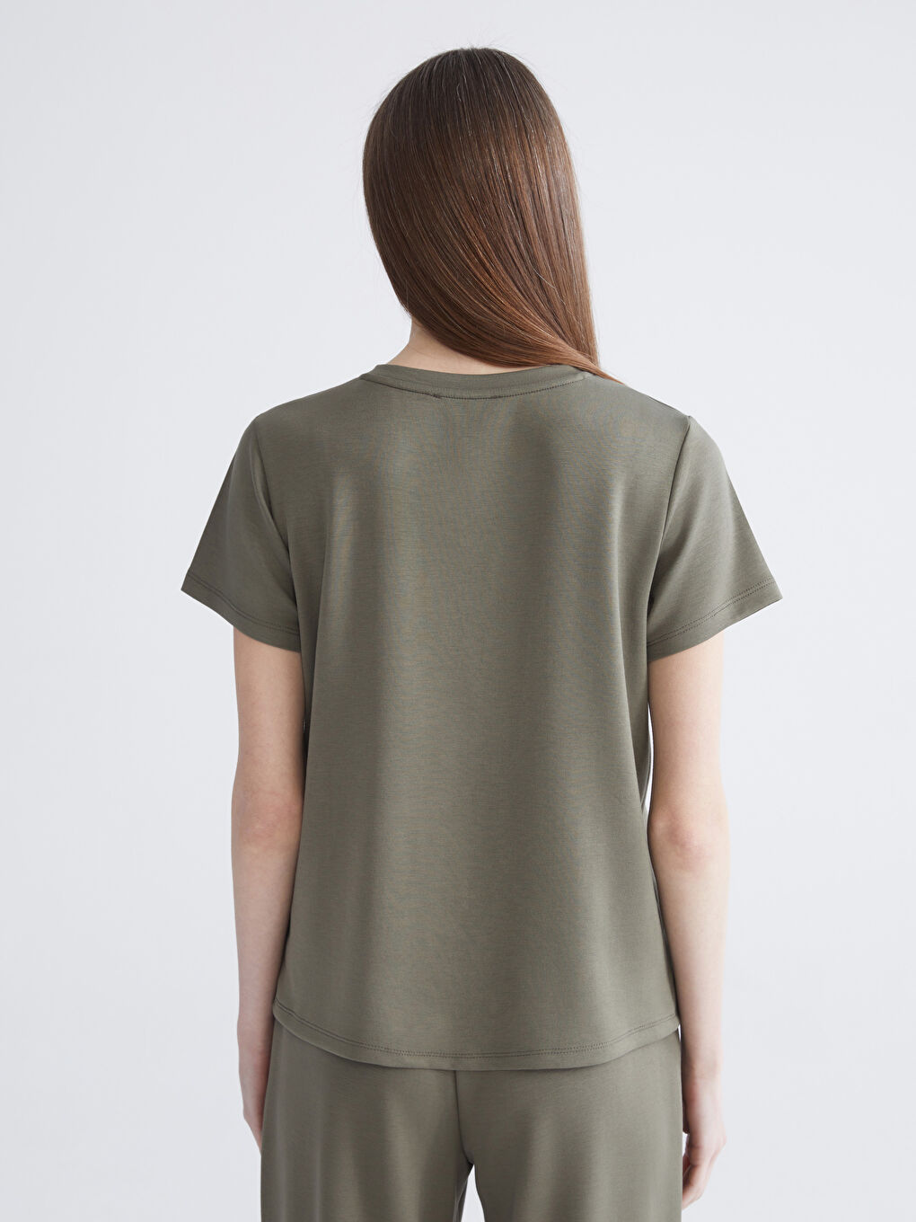 Haki Bisiklet Yaka Kadın Tişört-7