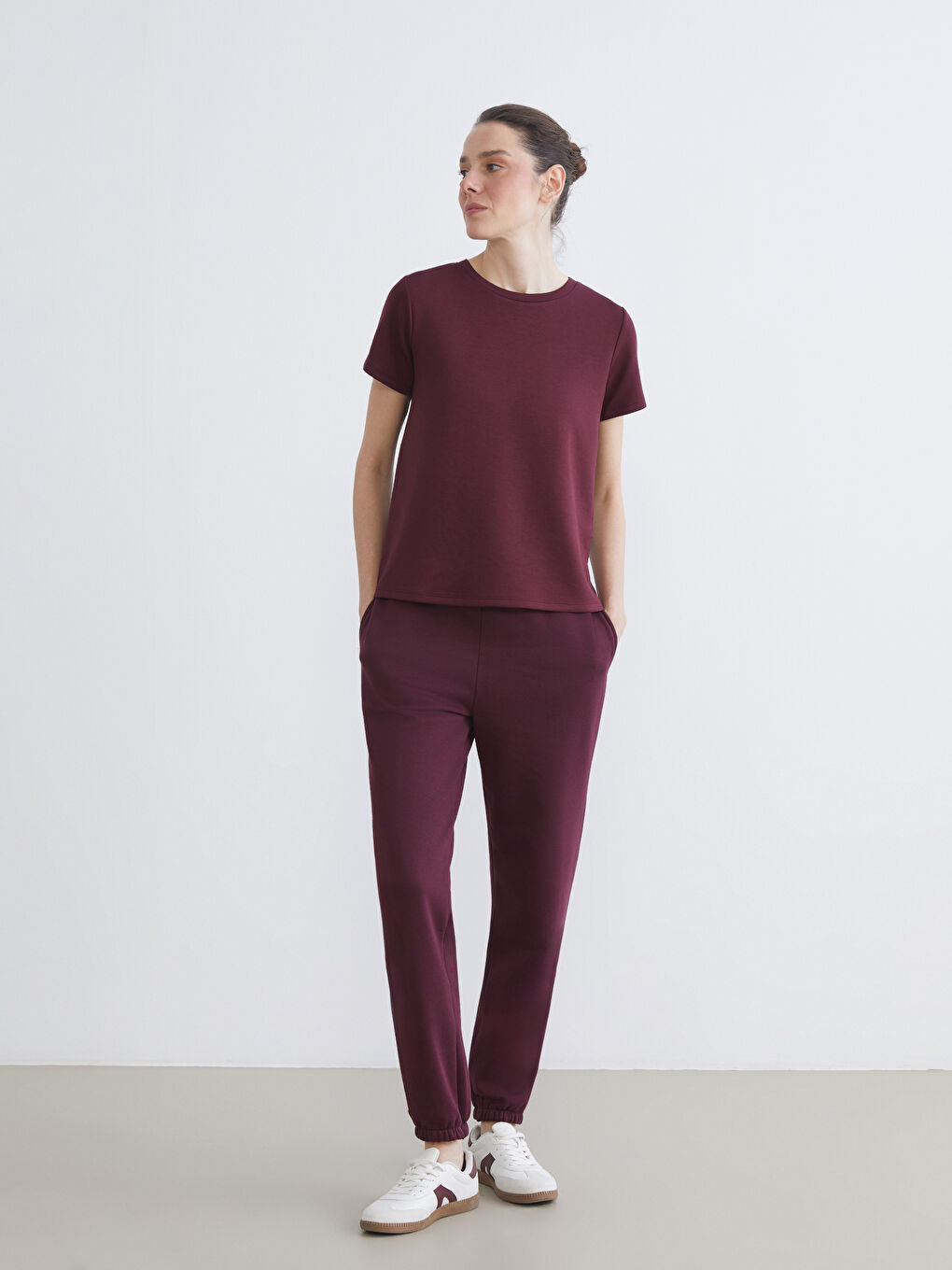 Mürdüm Bisiklet Yaka Kadın Tişört-3