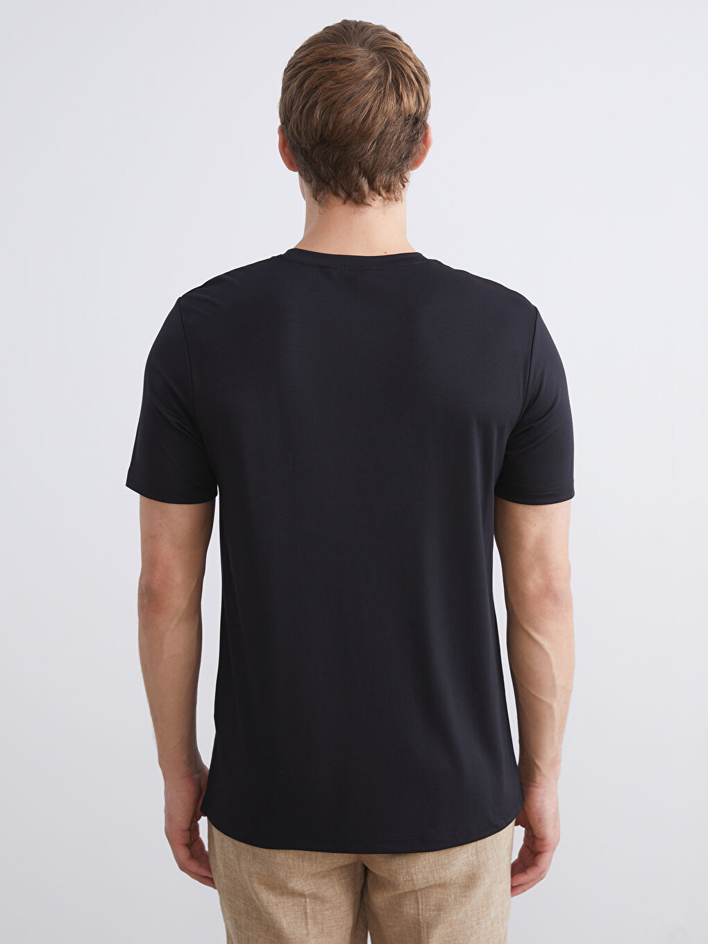 Siyah Bisiklet Yaka Erkek Tişört-3