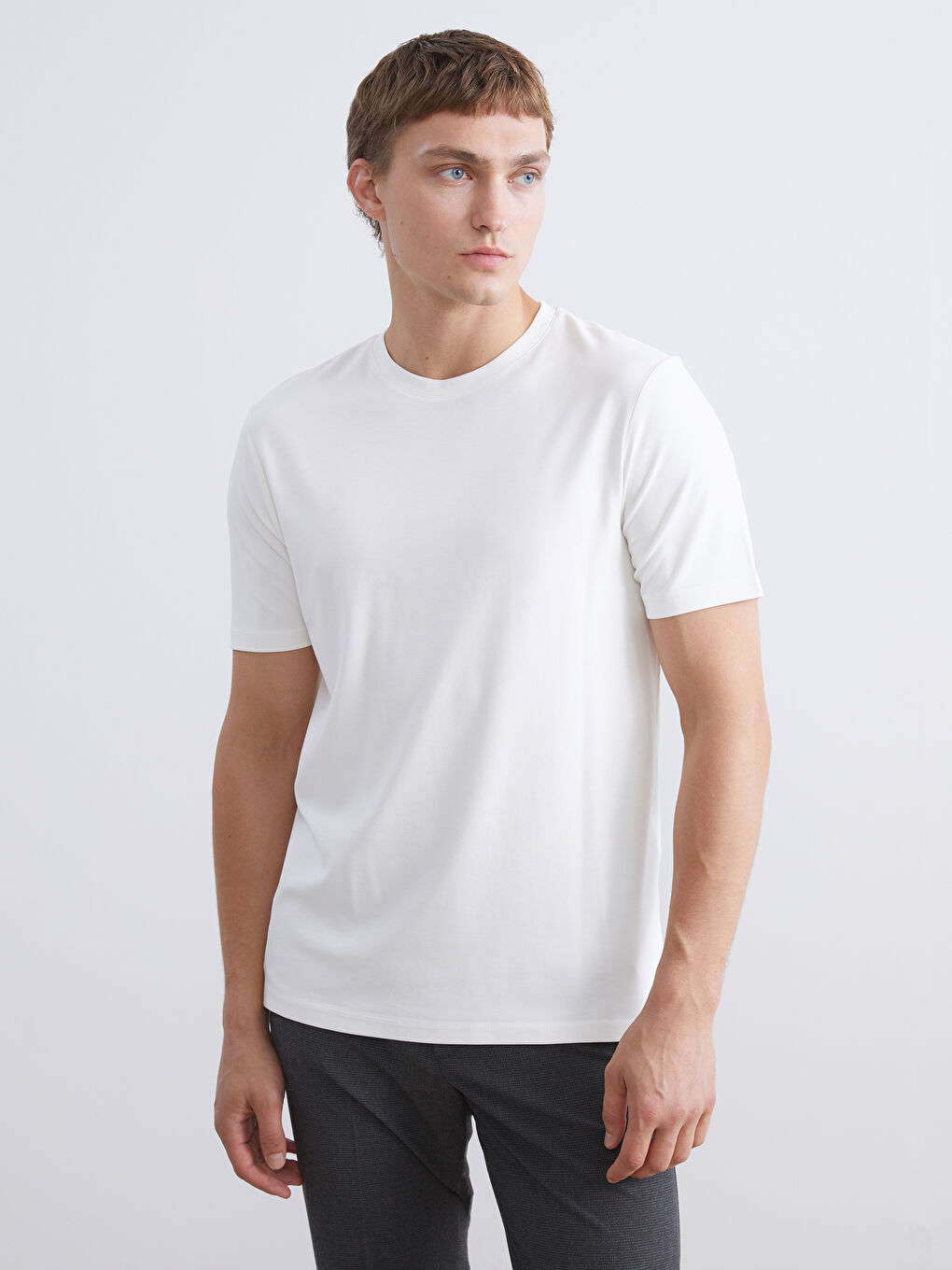 Ekru Bisiklet Yaka Erkek Tişört-2