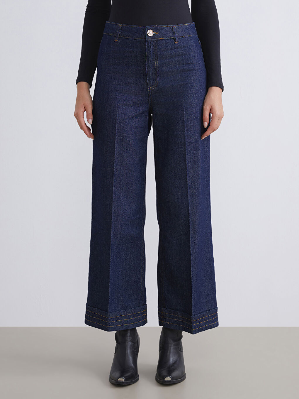 Wideleg Women's Jeans-2