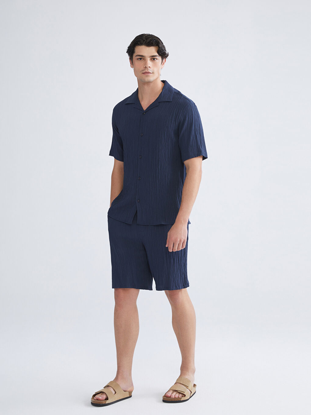 Lacivert Rahat Kalıp Erkek Şort