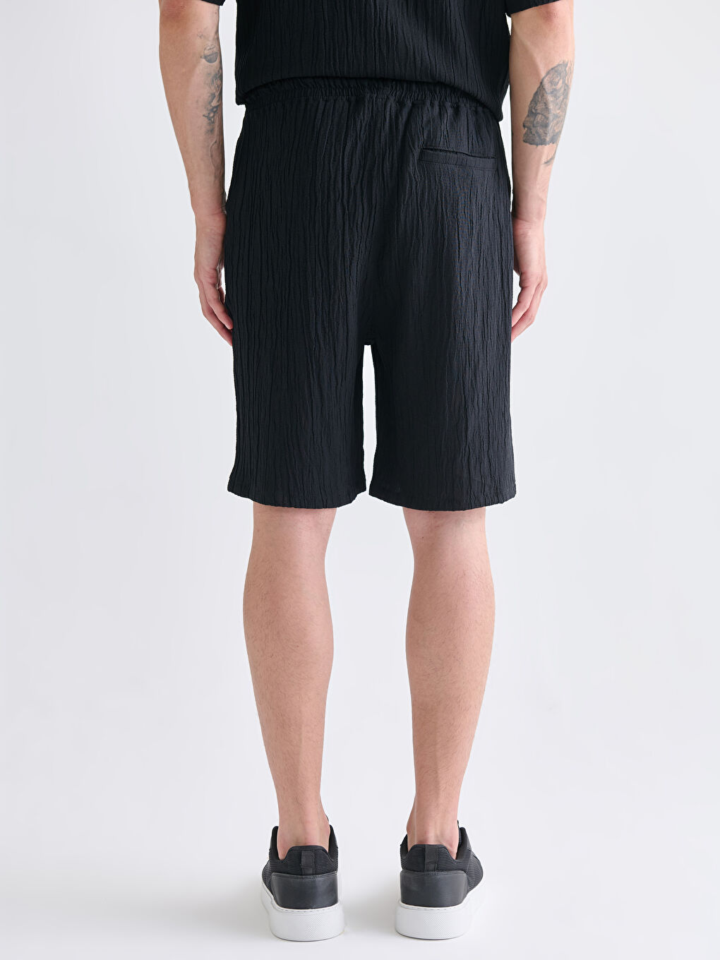 Siyah Rahat Kalıp Erkek Şort-3