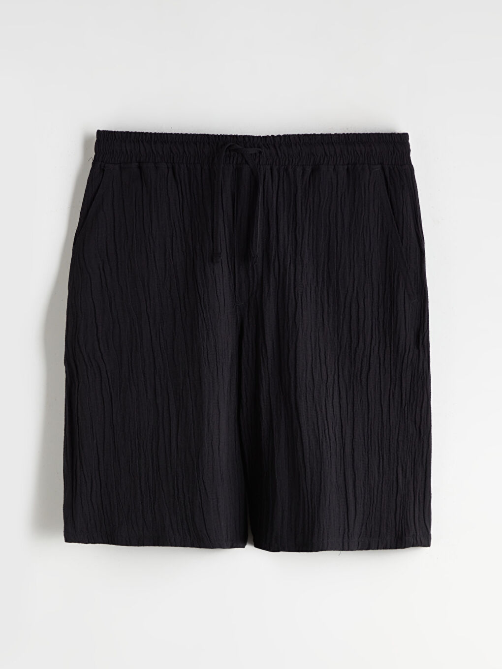 Siyah Rahat Kalıp Erkek Şort-4