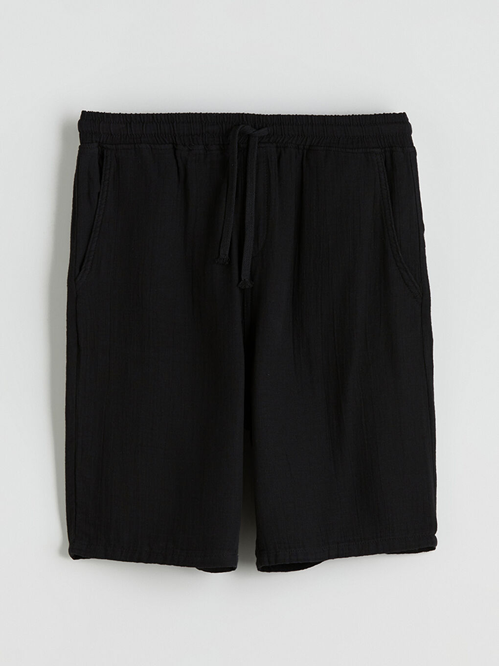 Siyah Rahat Kalıp Müslin Erkek Şort-4