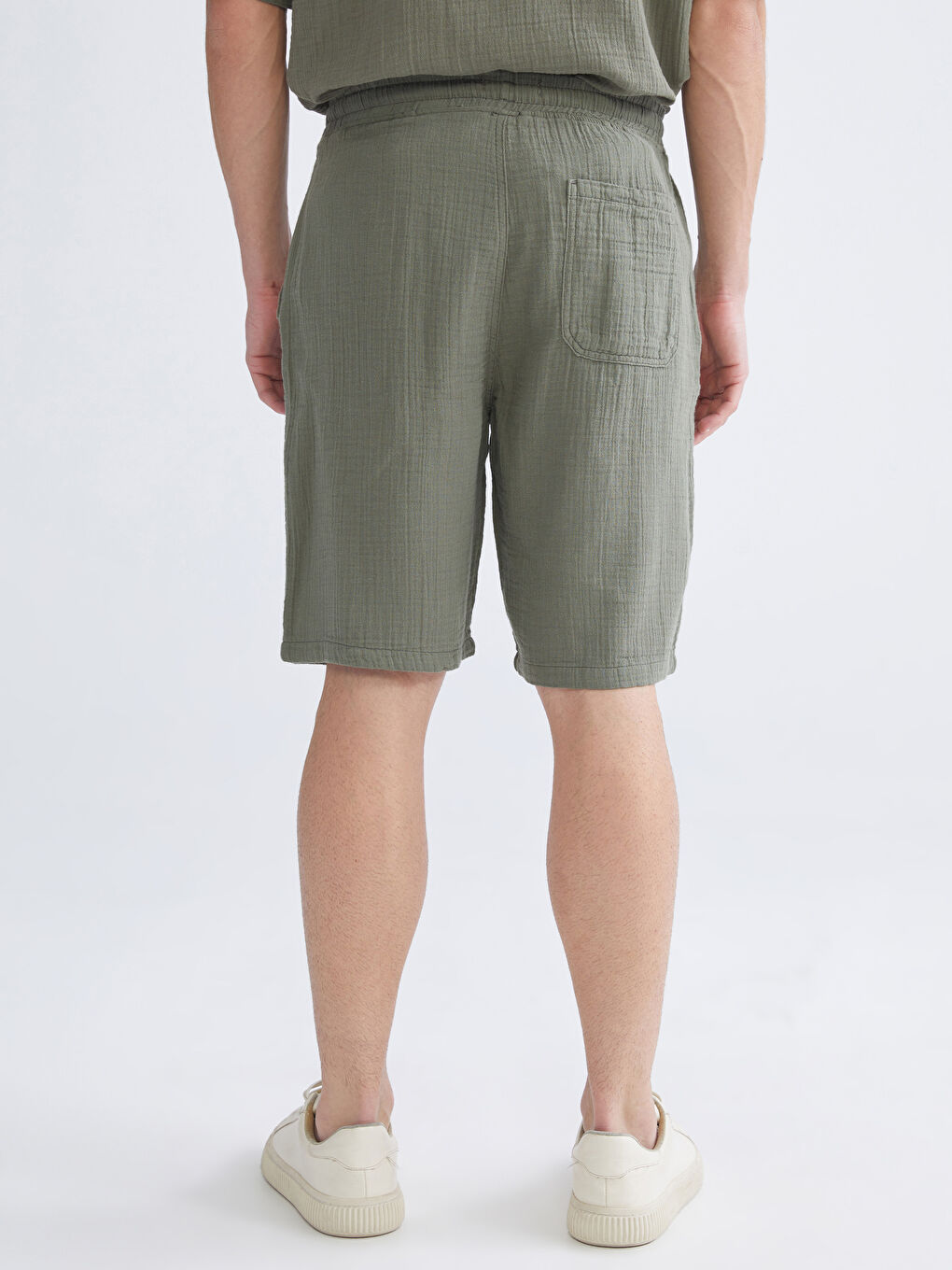 Haki Rahat Kalıp Müslin Erkek Şort-3