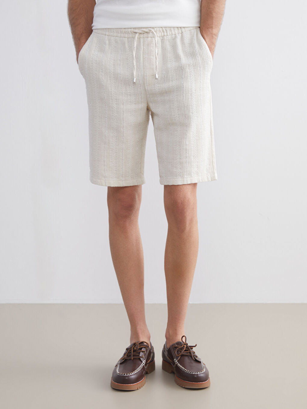 Ekru Standart Kalıp Keten Görünümlü Erkek Şort-3