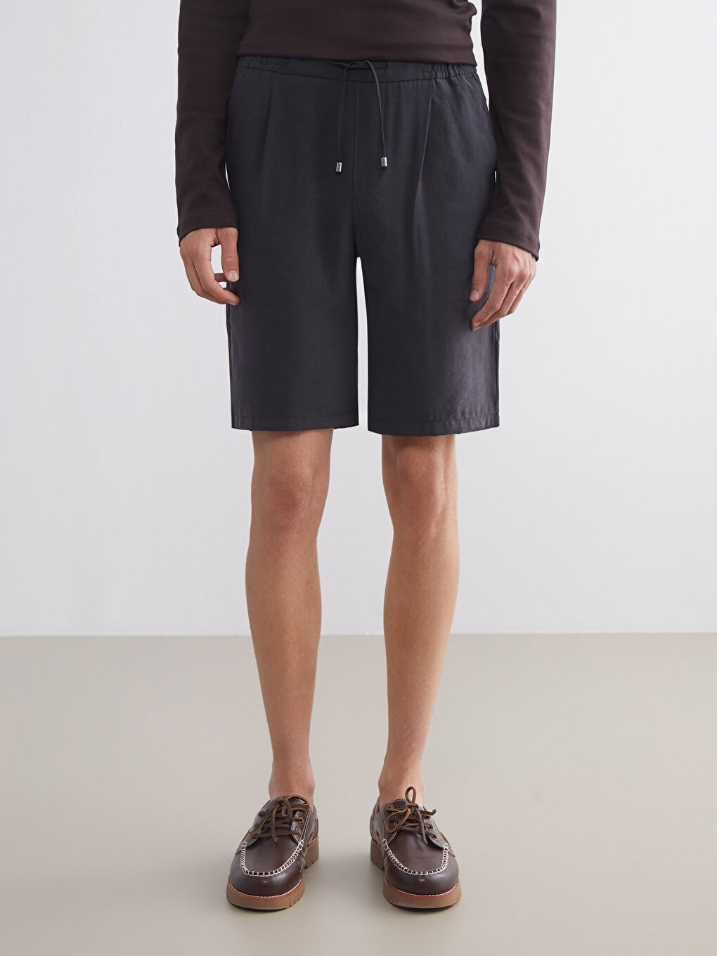 Antrasit Standart Kalıp Erkek Şort-1