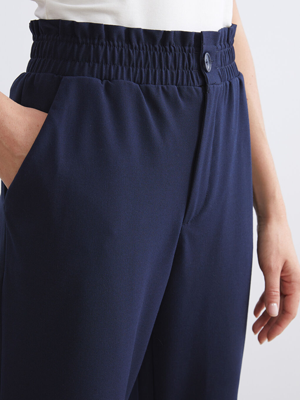 Lacivert Beli Lastikli Havuç Kesim Kadın Pantolon-3