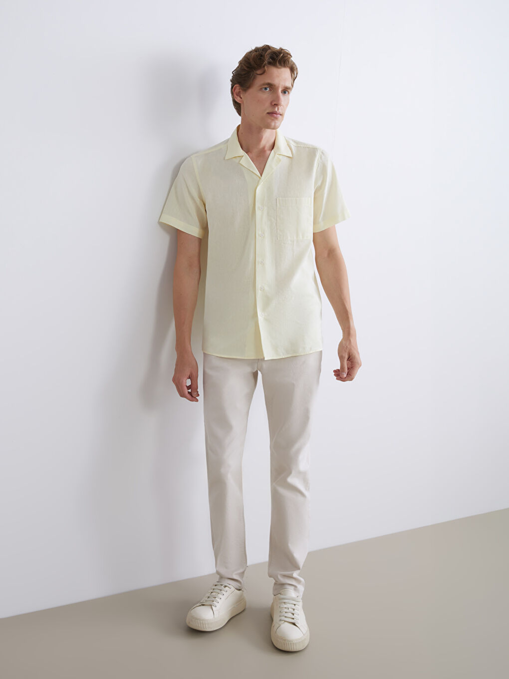 Sarı Regular Fit Kısa Kollu Poplin Erkek Gömlek-1