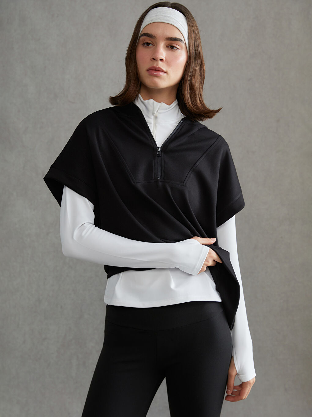 Siyah Fermuarlı Yaka Soft Touch Kadın Hoodie