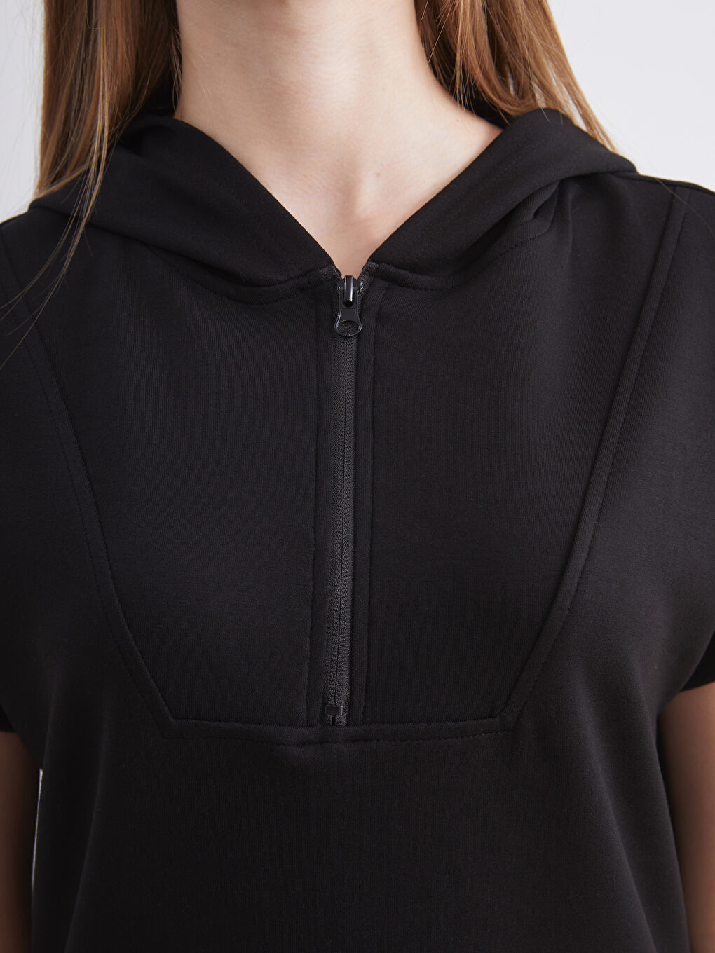 Siyah Fermuarlı Yaka Soft Touch Kadın Hoodie-3