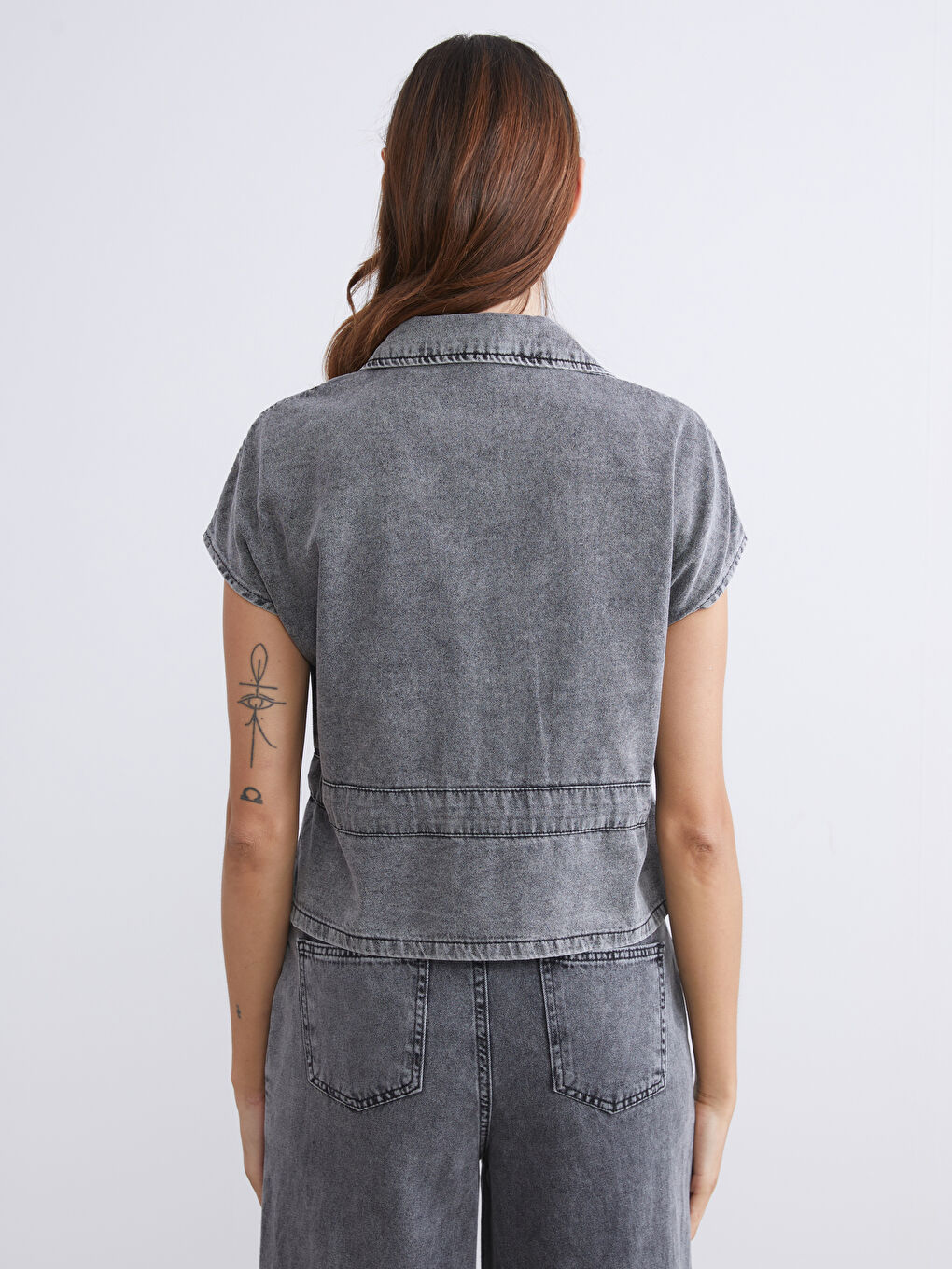 Siyah Beli Bağlamalı Kadın Jean Gömlek-3