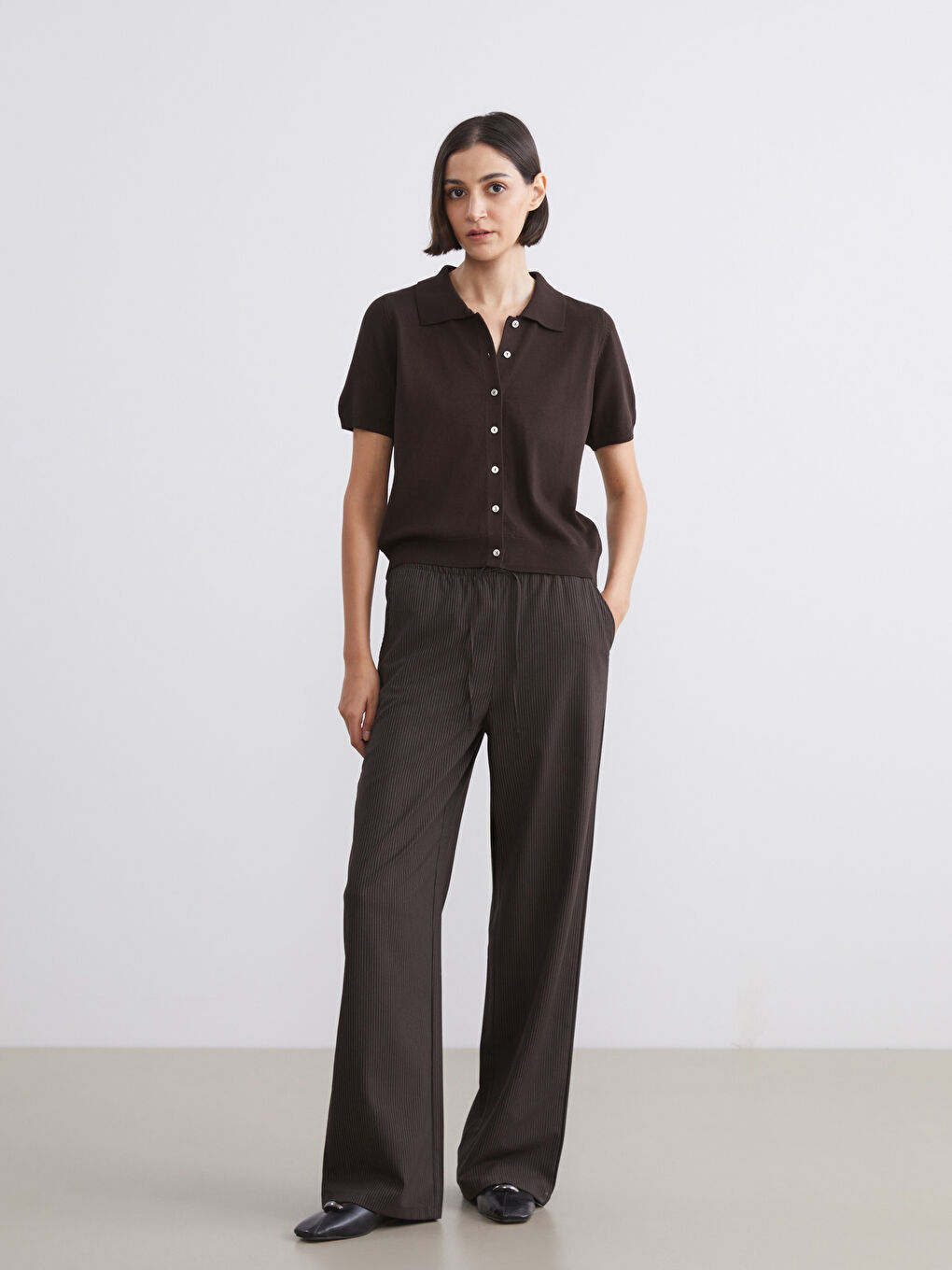 Kahverengi Polo Yaka Kadın Triko Hırka-1