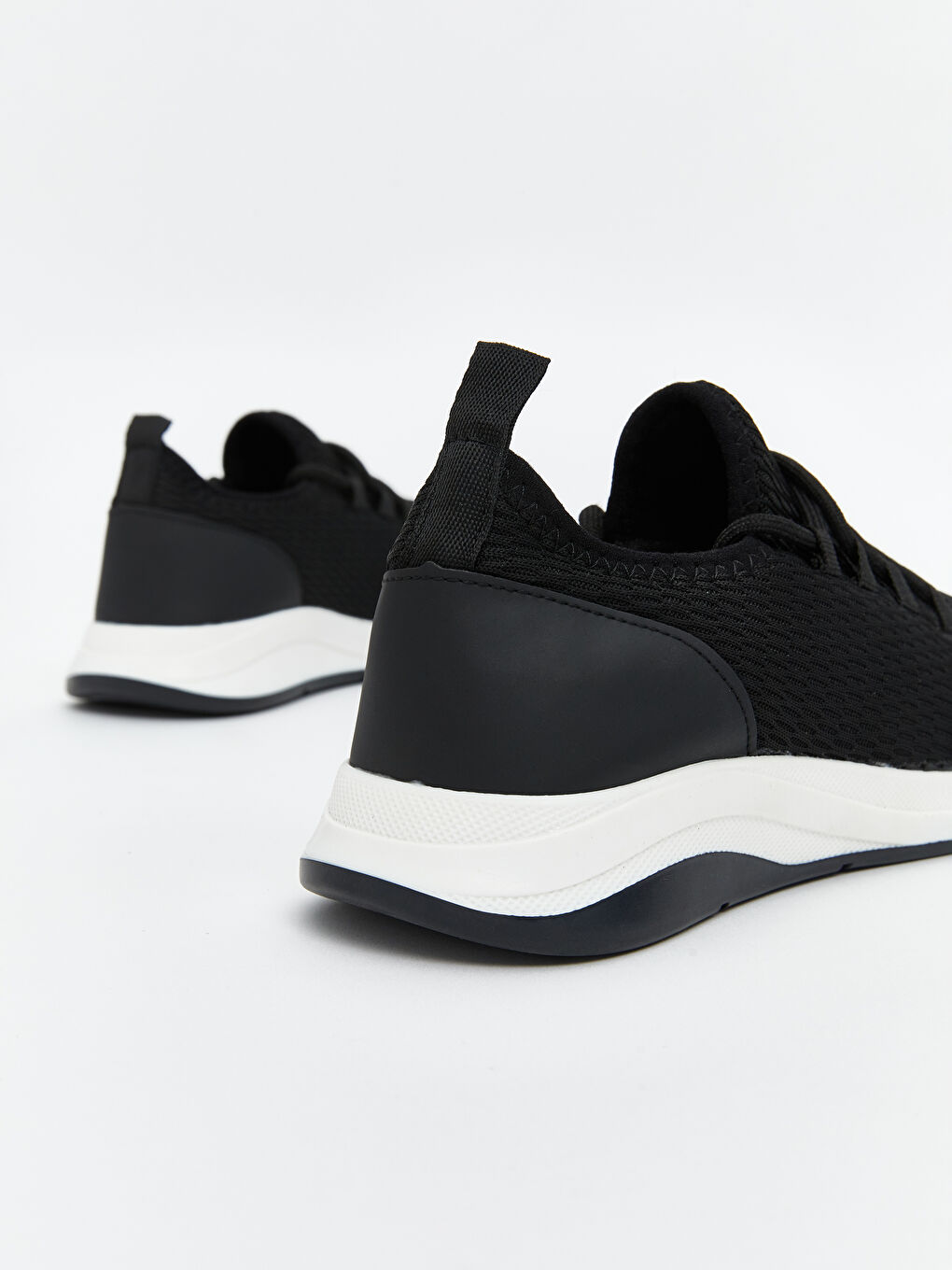 Siyah Bağcıklı Kadın Spor Ayakkabı-4