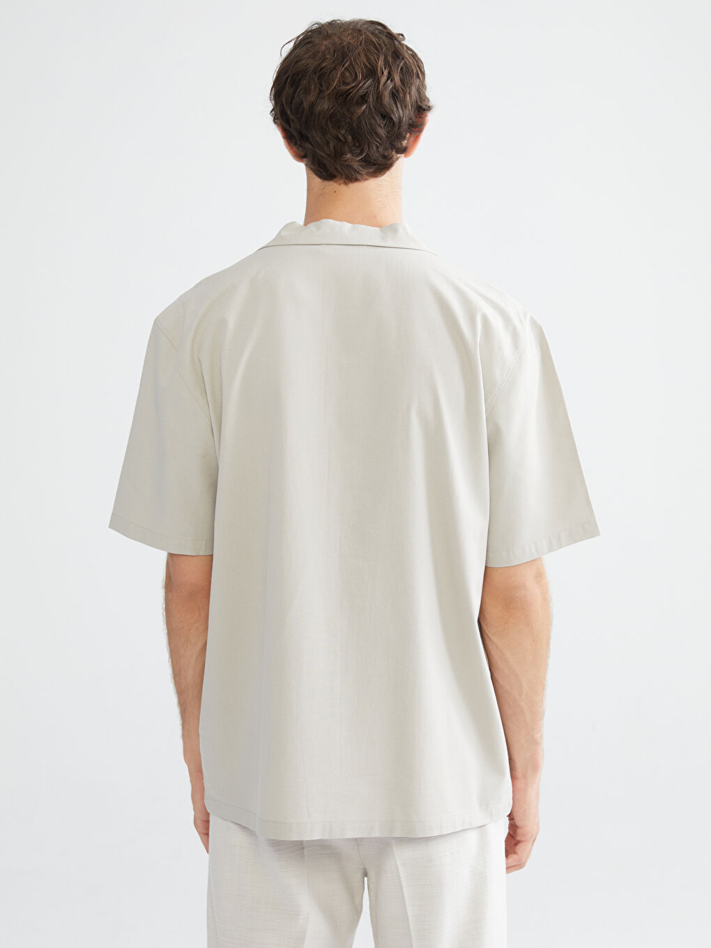 Bej Regular Fit Resort Yaka Kısa Kollu Erkek Gömlek-3