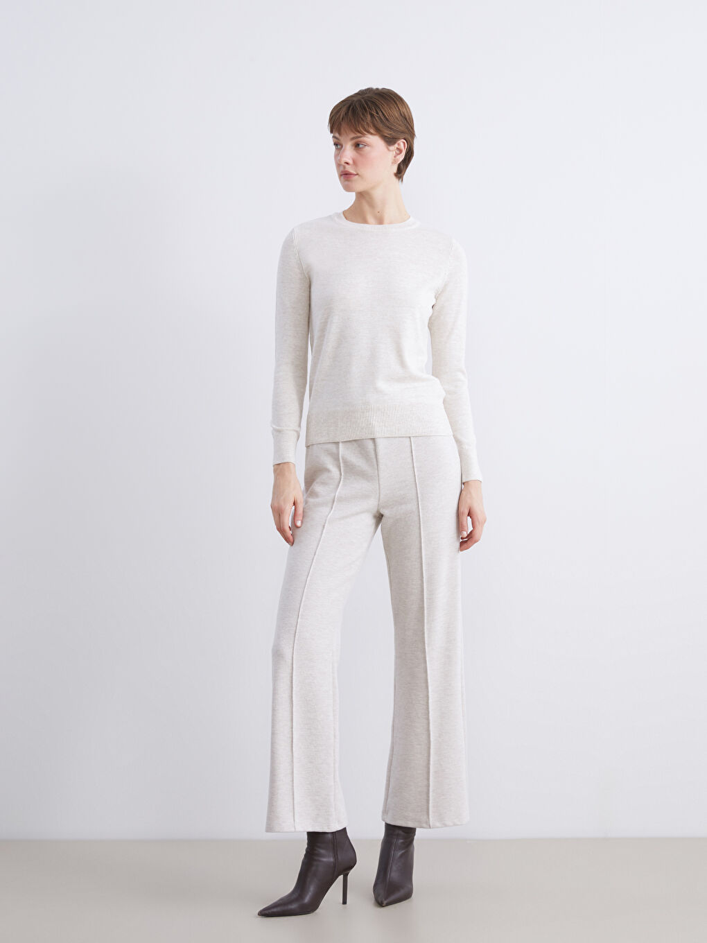 Crew Neck Women's Knitwear Sweater-1