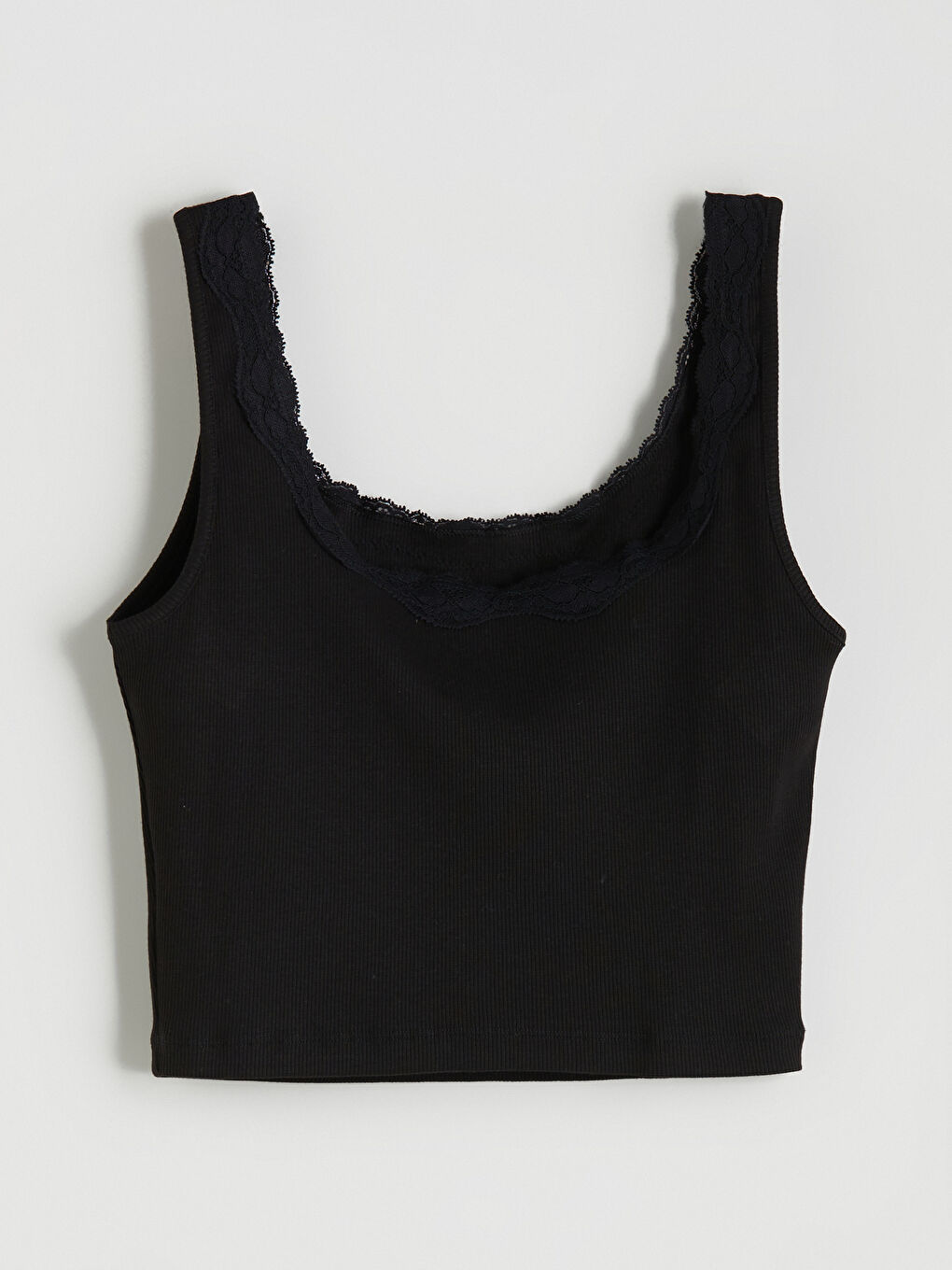 Siyah U Yaka Dantel Detaylı Kadın Atlet-5