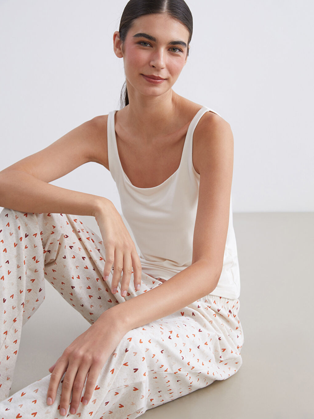 Gri U Yaka Askılı Kadın Atlet