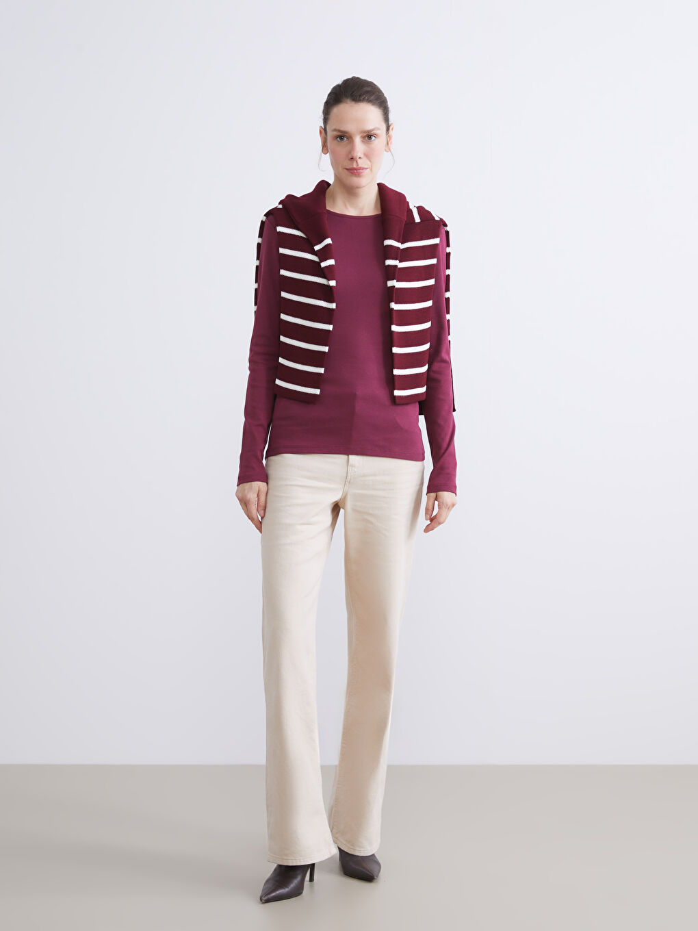 Bordo Büyük Beden Bisiklet Yaka Fitilli Kadın Tişört-2