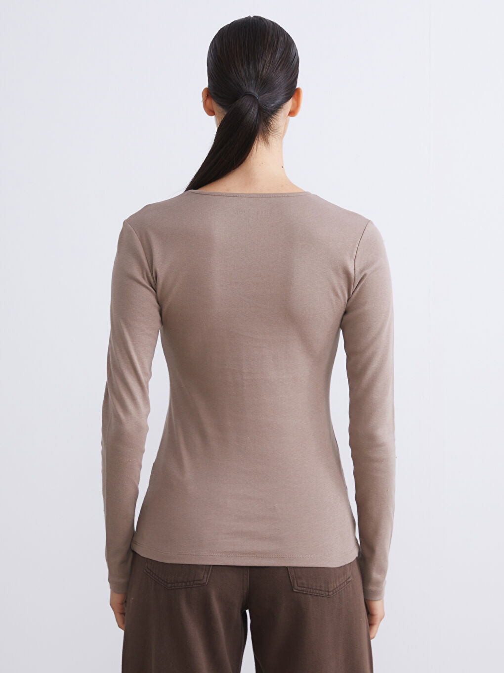 Kahverengi Büyük Beden Bisiklet Yaka Fitilli Kadın Tişört-4