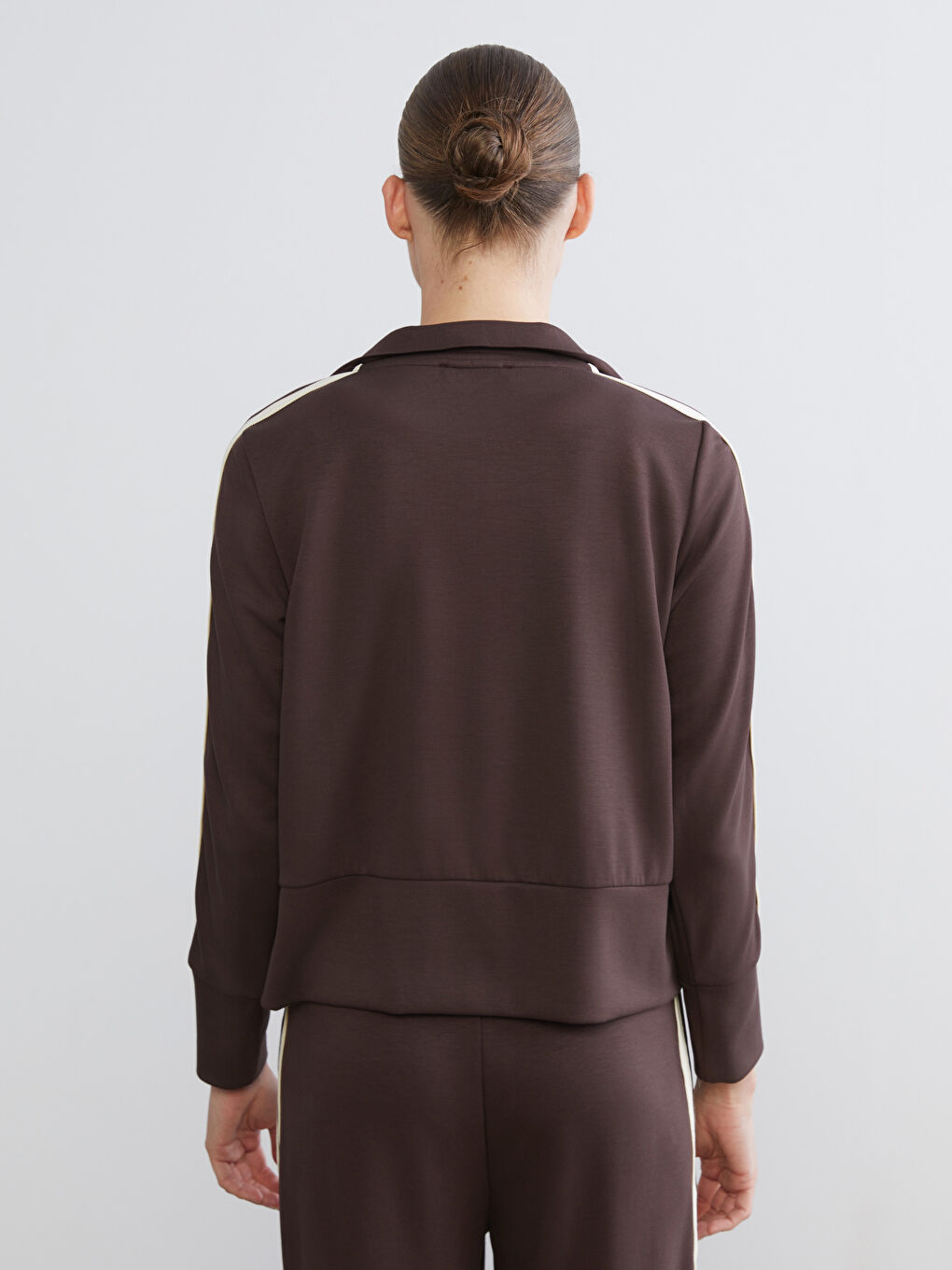 Dukserica sa rajsferšlusom sa uspravnom kragnom za Ženski-3