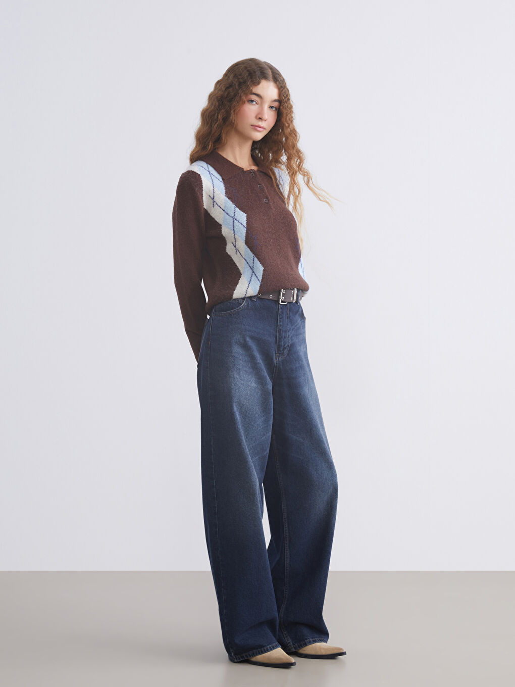 Kahverengi Polo Yaka Baklava Desenli Kadın Triko Kazak-1