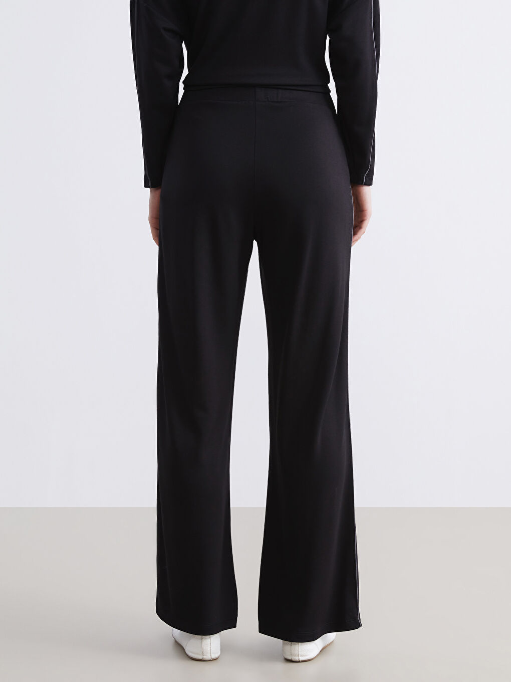 Siyah Beli Lastikli Kadın Eşofman Altı-3