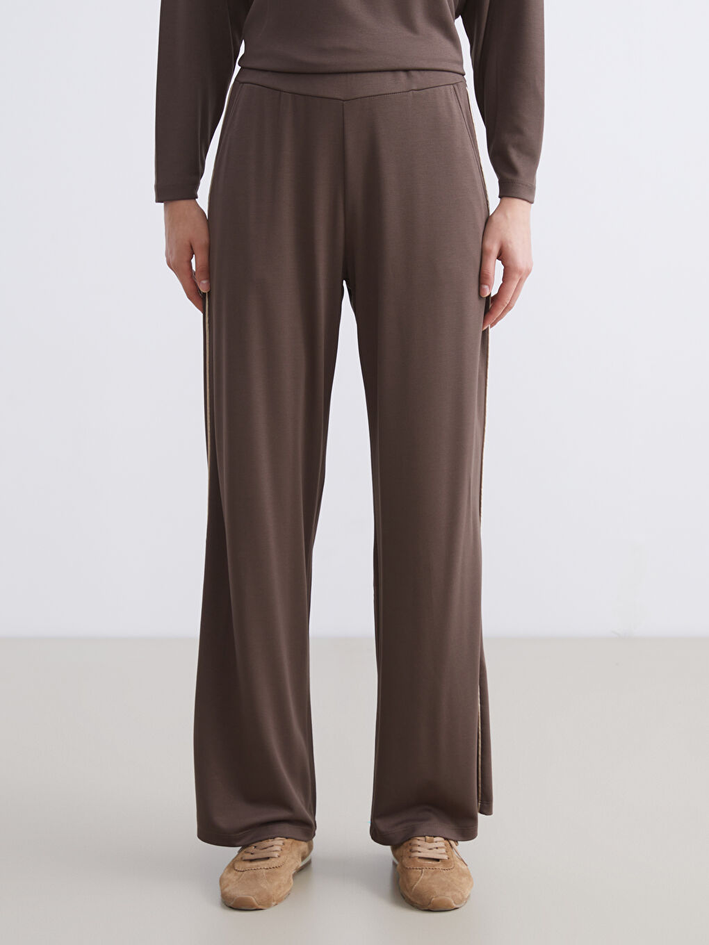 Kahverengi Beli Lastikli Kadın Eşofman Altı-1